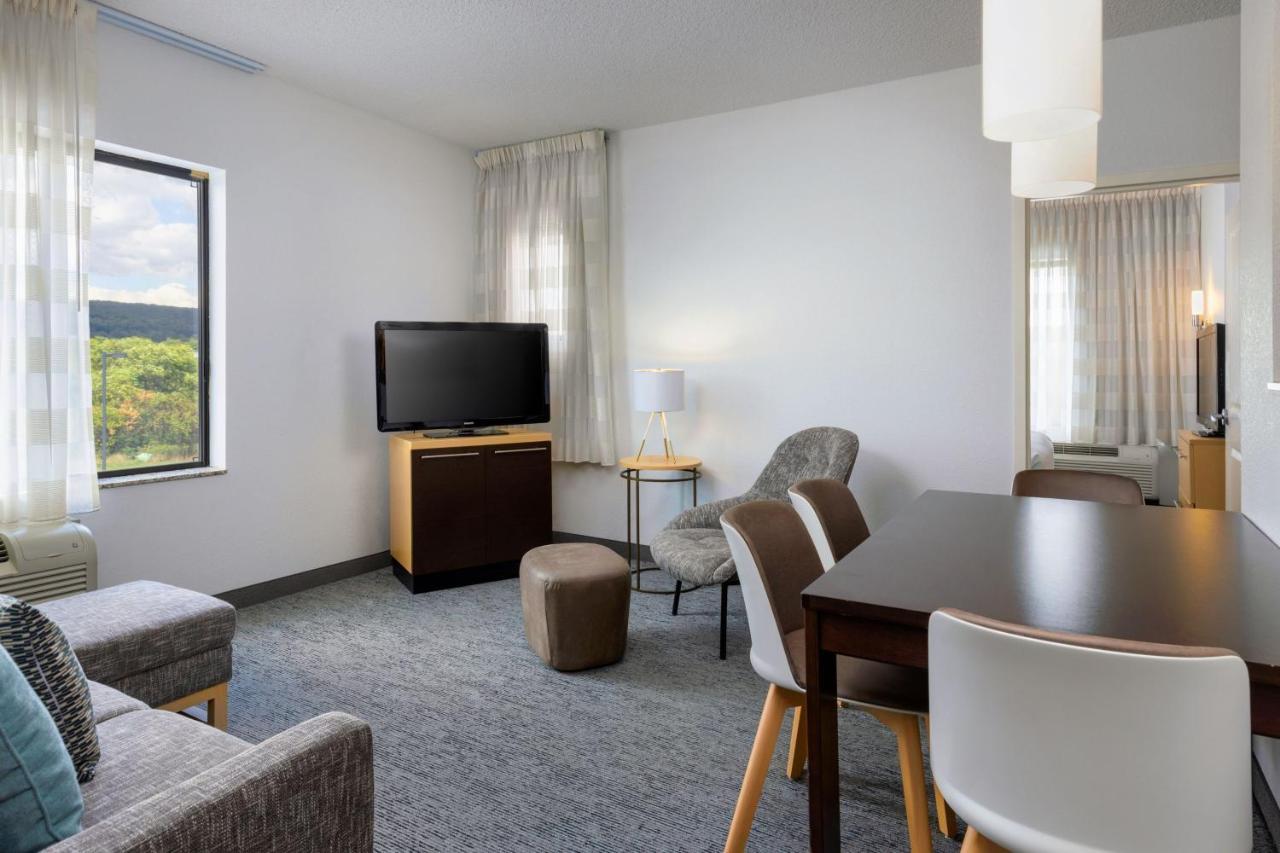 Towneplace Suites By Marriott Йорк Экстерьер фото