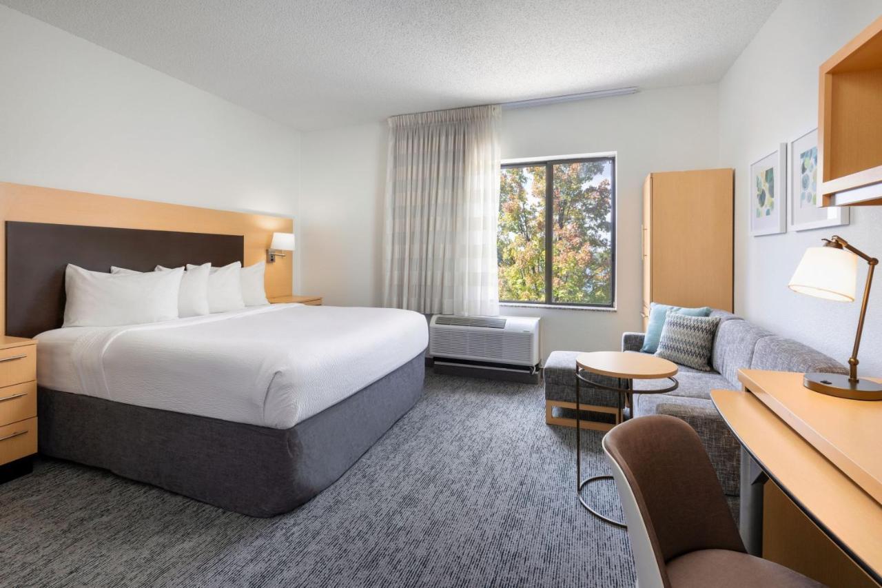 Towneplace Suites By Marriott Йорк Экстерьер фото