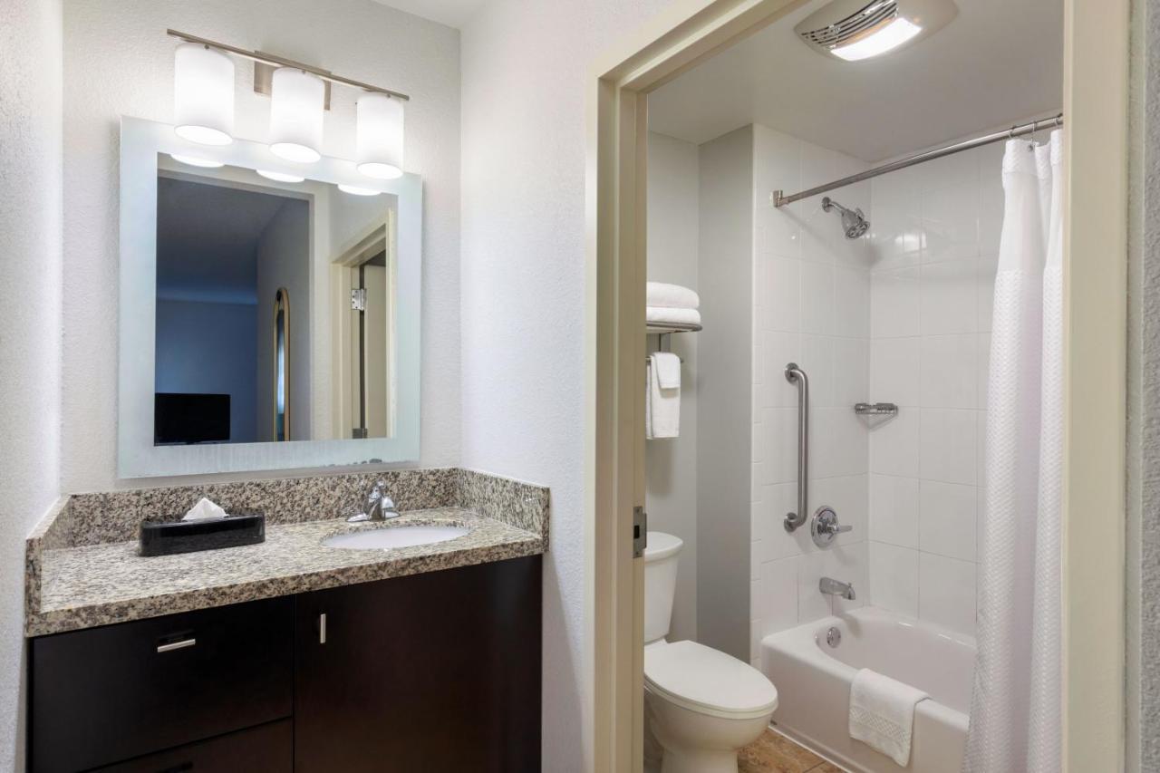 Towneplace Suites By Marriott Йорк Экстерьер фото